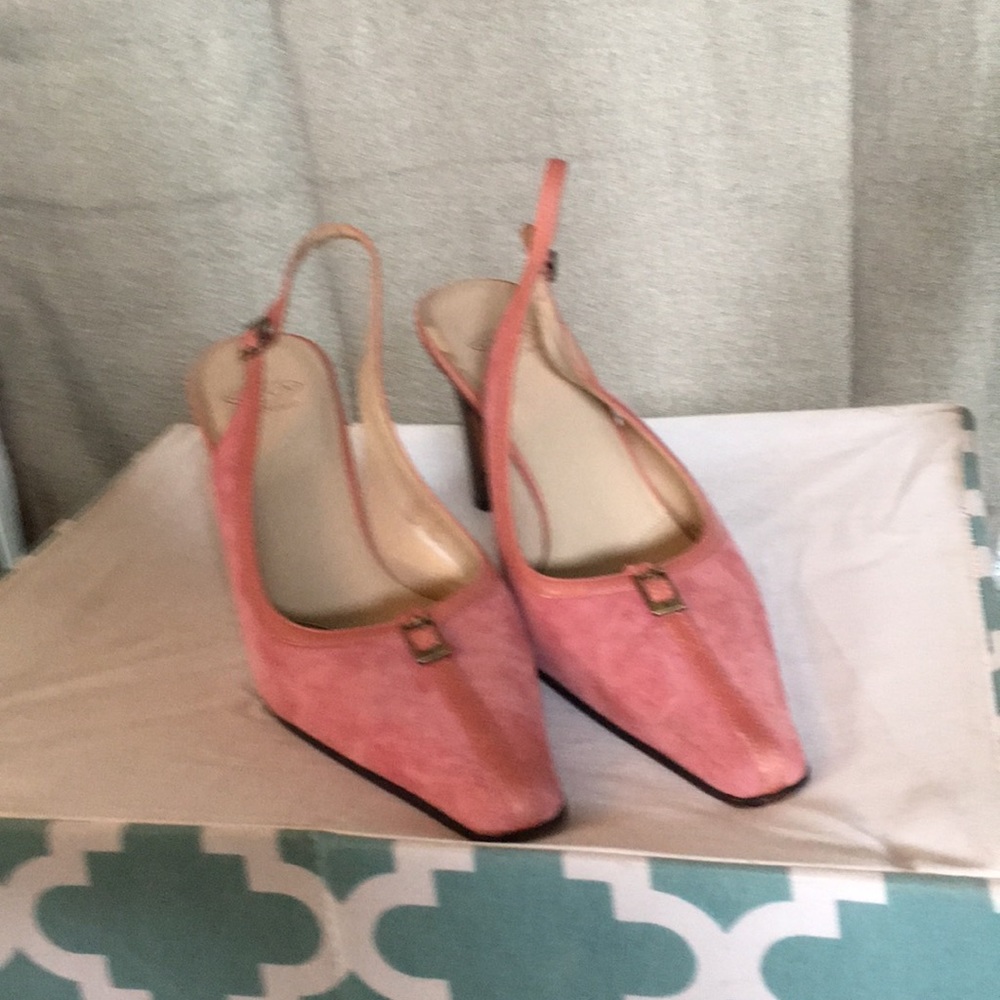 Sling pumps